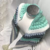 Châle triangulaire au crochet Hand-made – Image 3