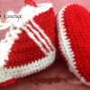 Bottes bébé rouge et blanc rayé au crochet