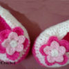 Chaussures bébé blanc au fleur tridimensionnelle au crochet – Image 2