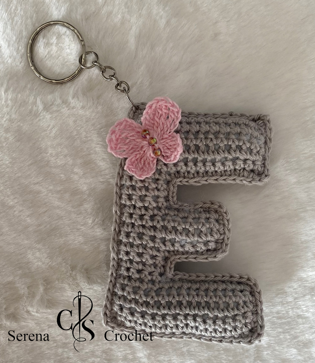 Porte-clés lettre personnalisé au crochet – Image 6