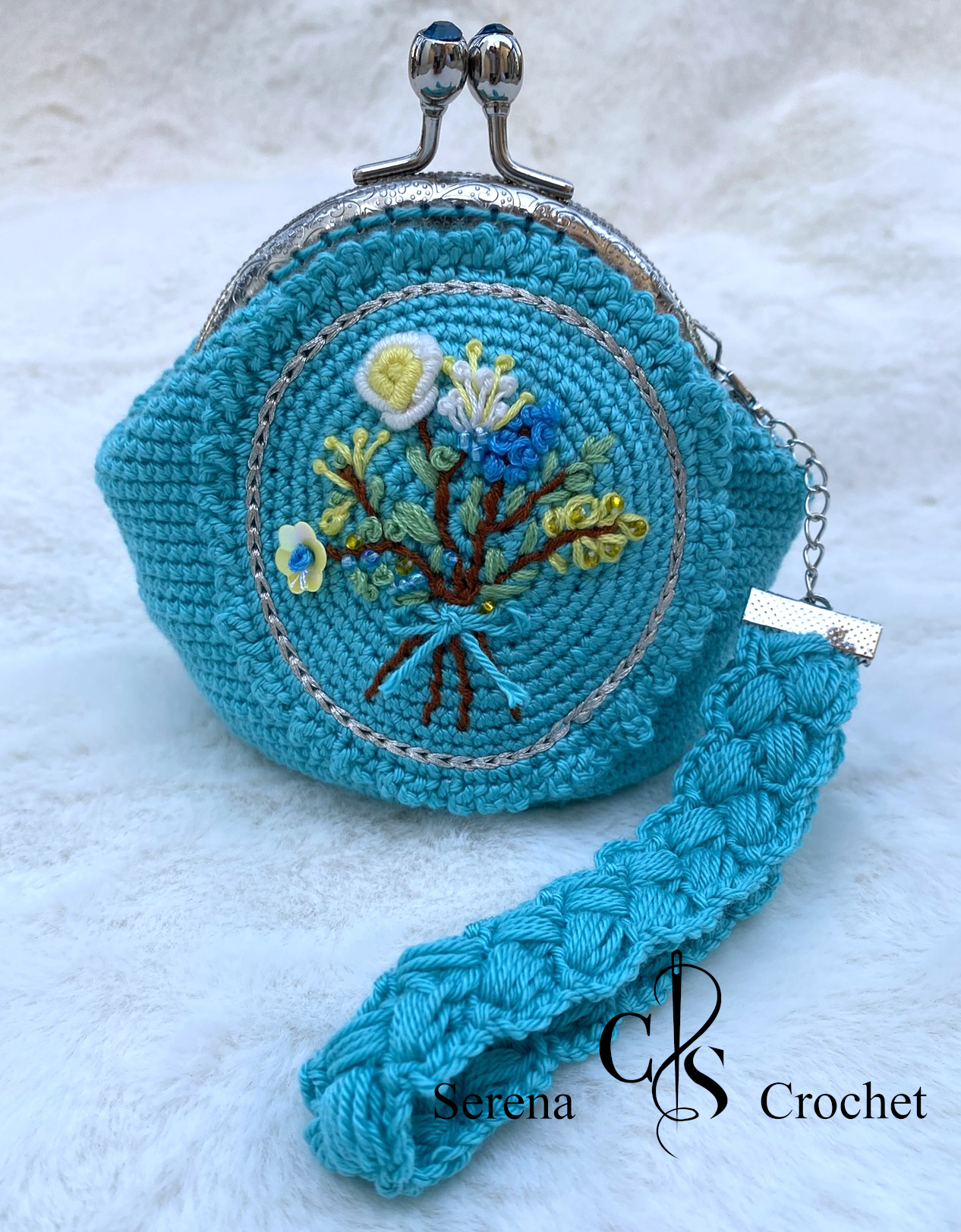 Porte-monnaie "Florence" en crochet en motif floral brodé